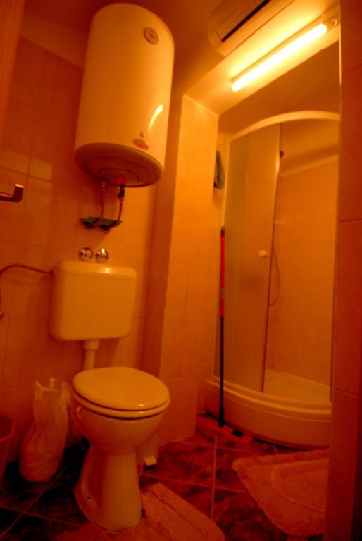Guesthouse Konti Rijeka Oda fotoğraf