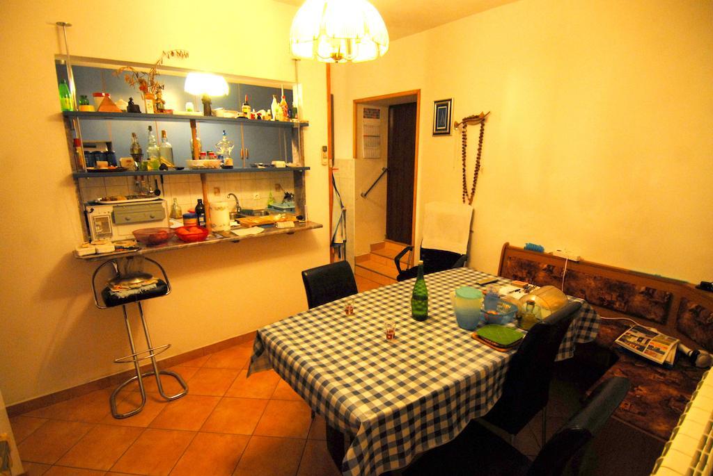 Guesthouse Konti Rijeka Oda fotoğraf